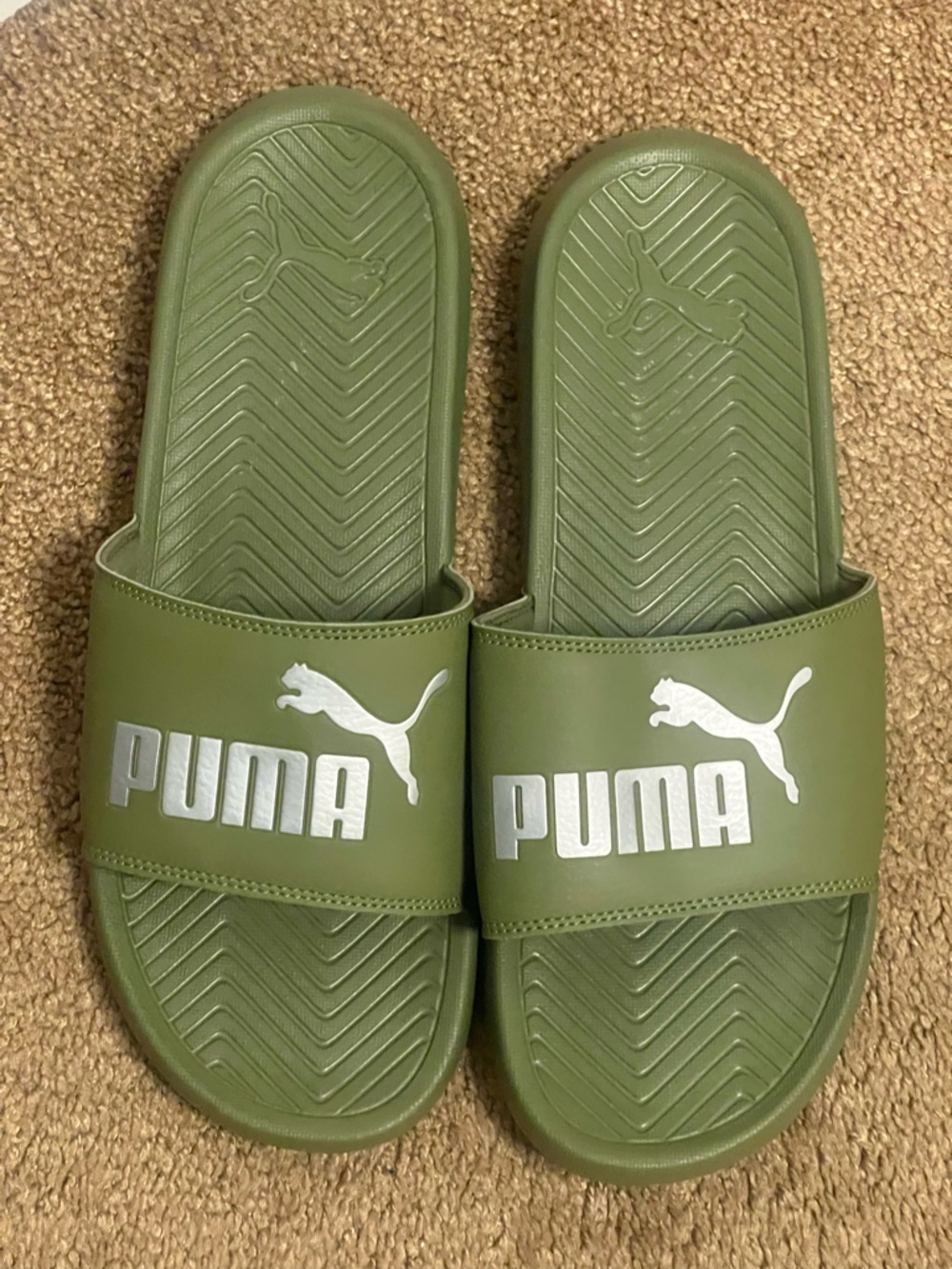 Puma slides sz 12